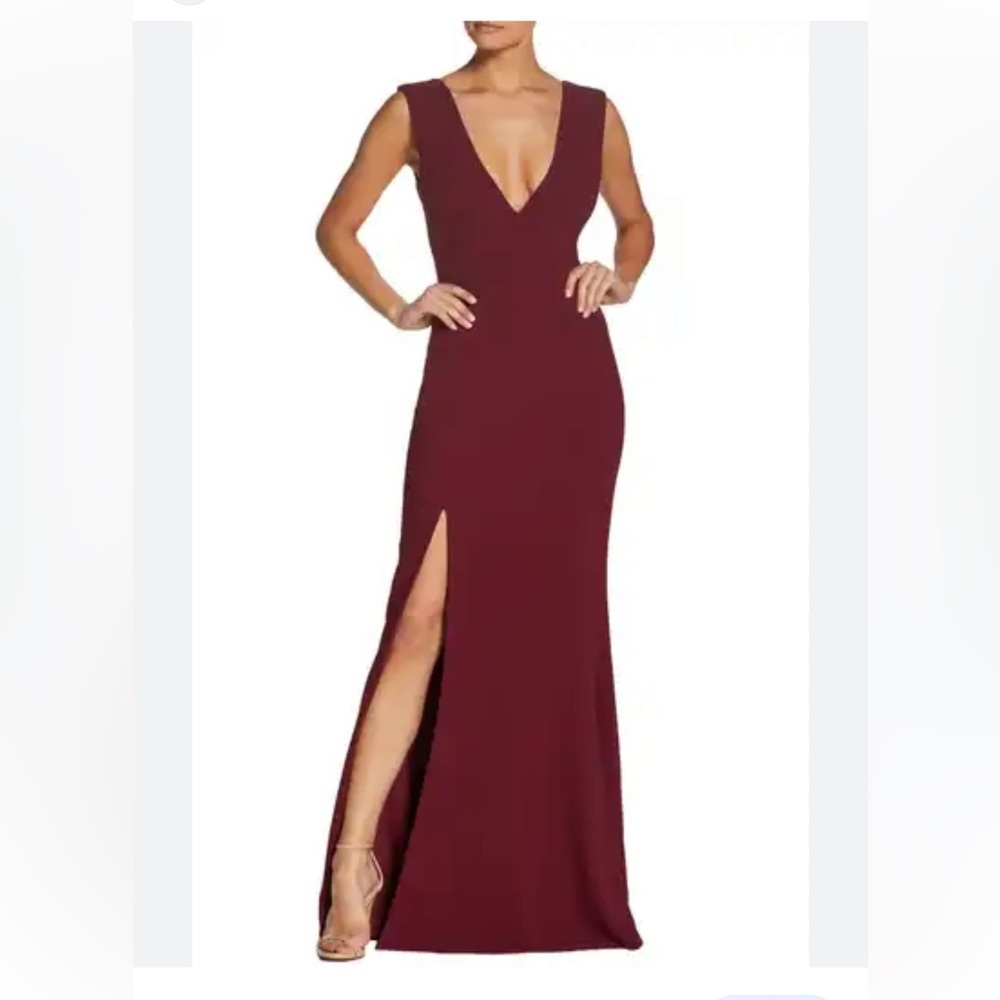 Dress the population trumpet burgundy maxi dress size XL